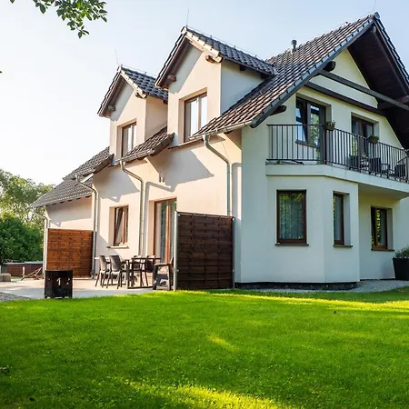 B2 Z Basenem I Strefą *