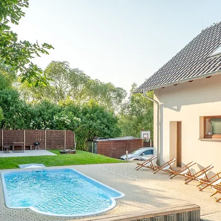 B2 Z Basenem I Strefa