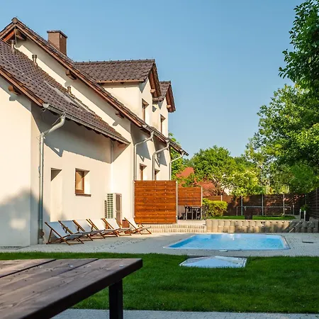B2 Z Basenem I Strefą * Sosnówka