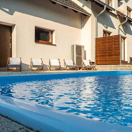 B2 Z Basenem I Strefa * Sosnówka