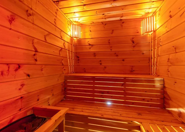 B2 Z Basenem I Strefa Sosnowka (Jelenia Gora)