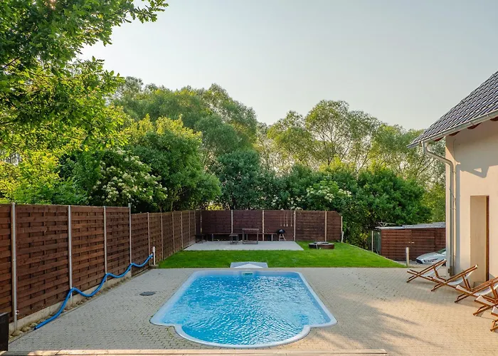 B2 Z Basenem I Strefa Apartment