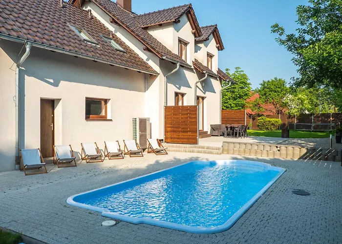 B2 Z Basenem I Strefa Apartment *